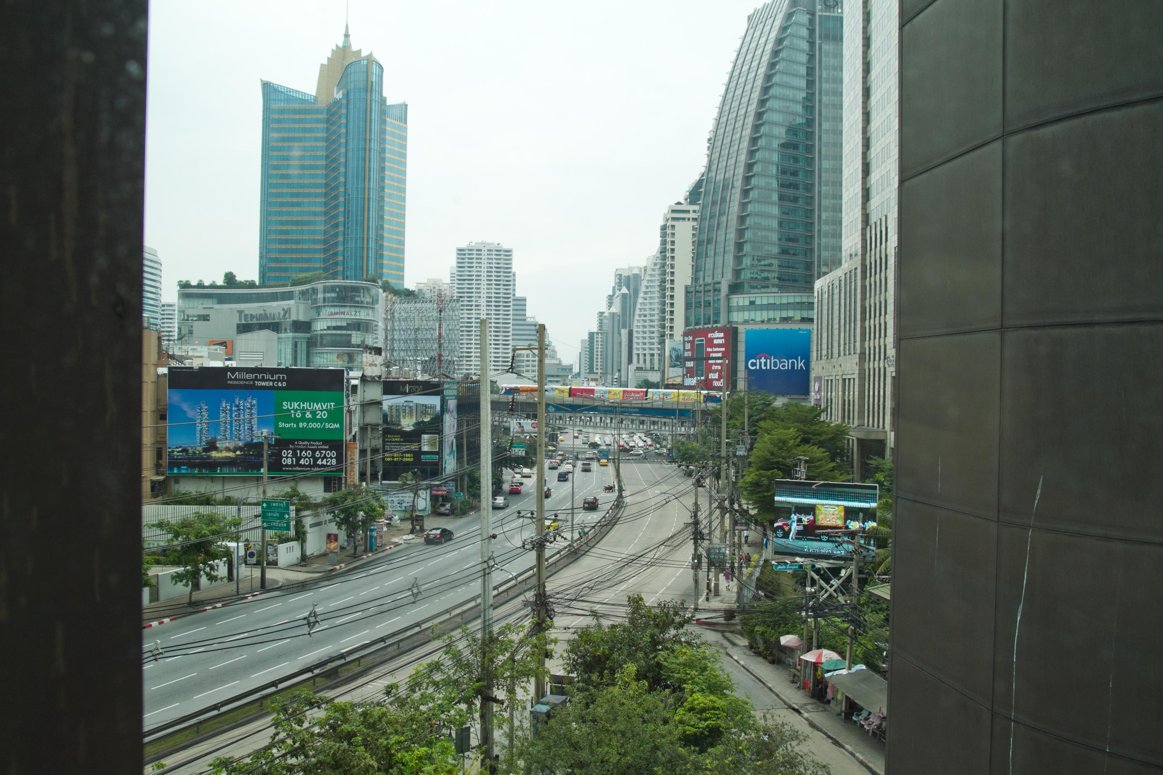 Maduzi Hotel, Bangkok Bagian luar foto